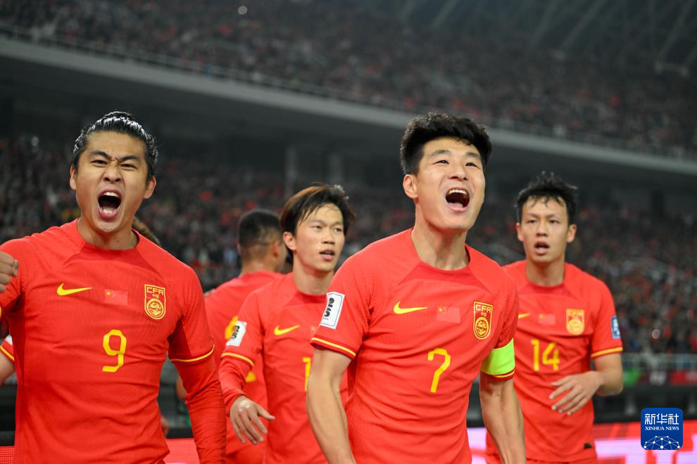 包含国际足球盛事备受瞩目，中国代表队备战令人震撼的词条
