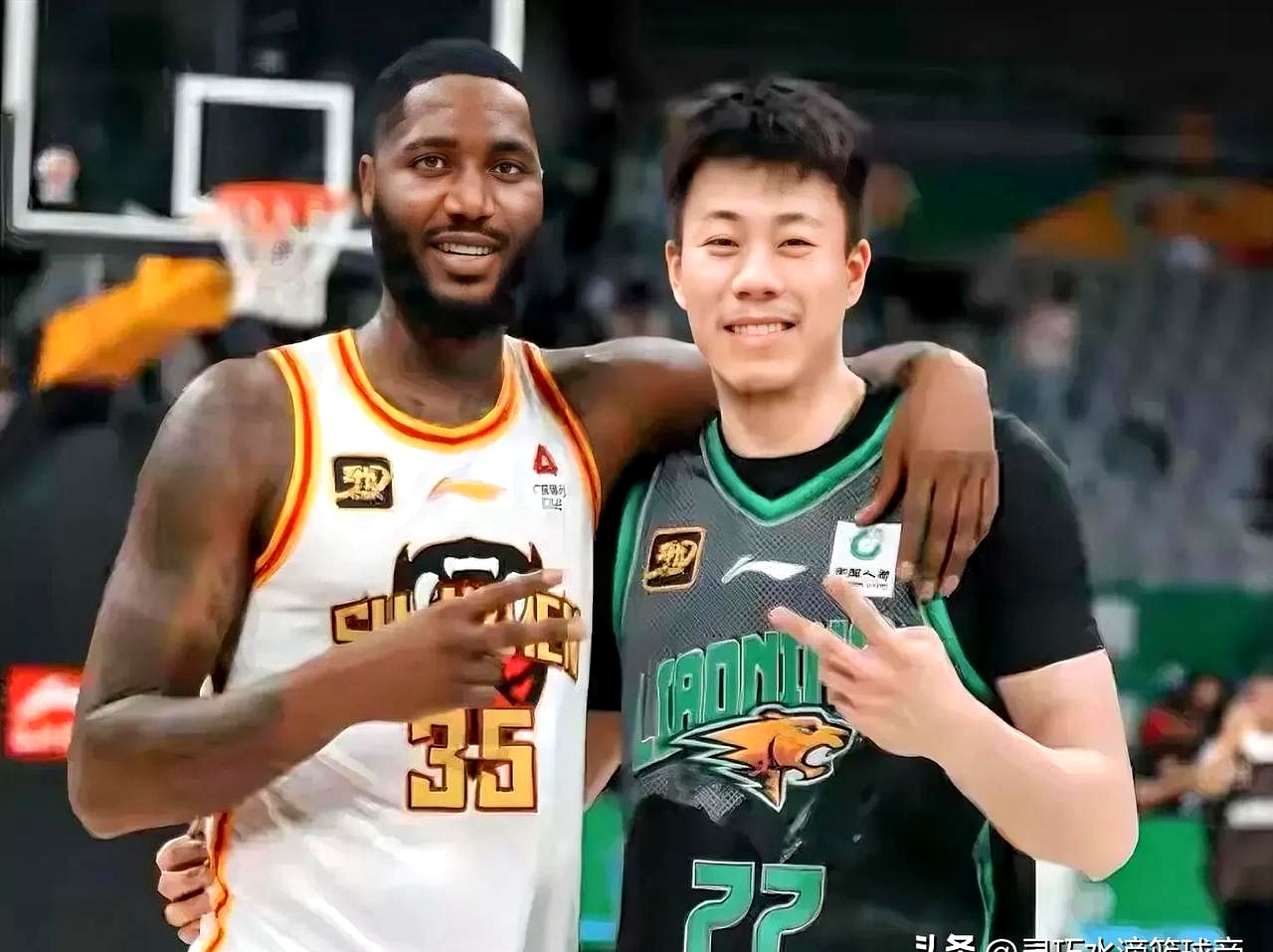 篮球明星被曝出与球队管理层发生冲突，引发关注的简单介绍