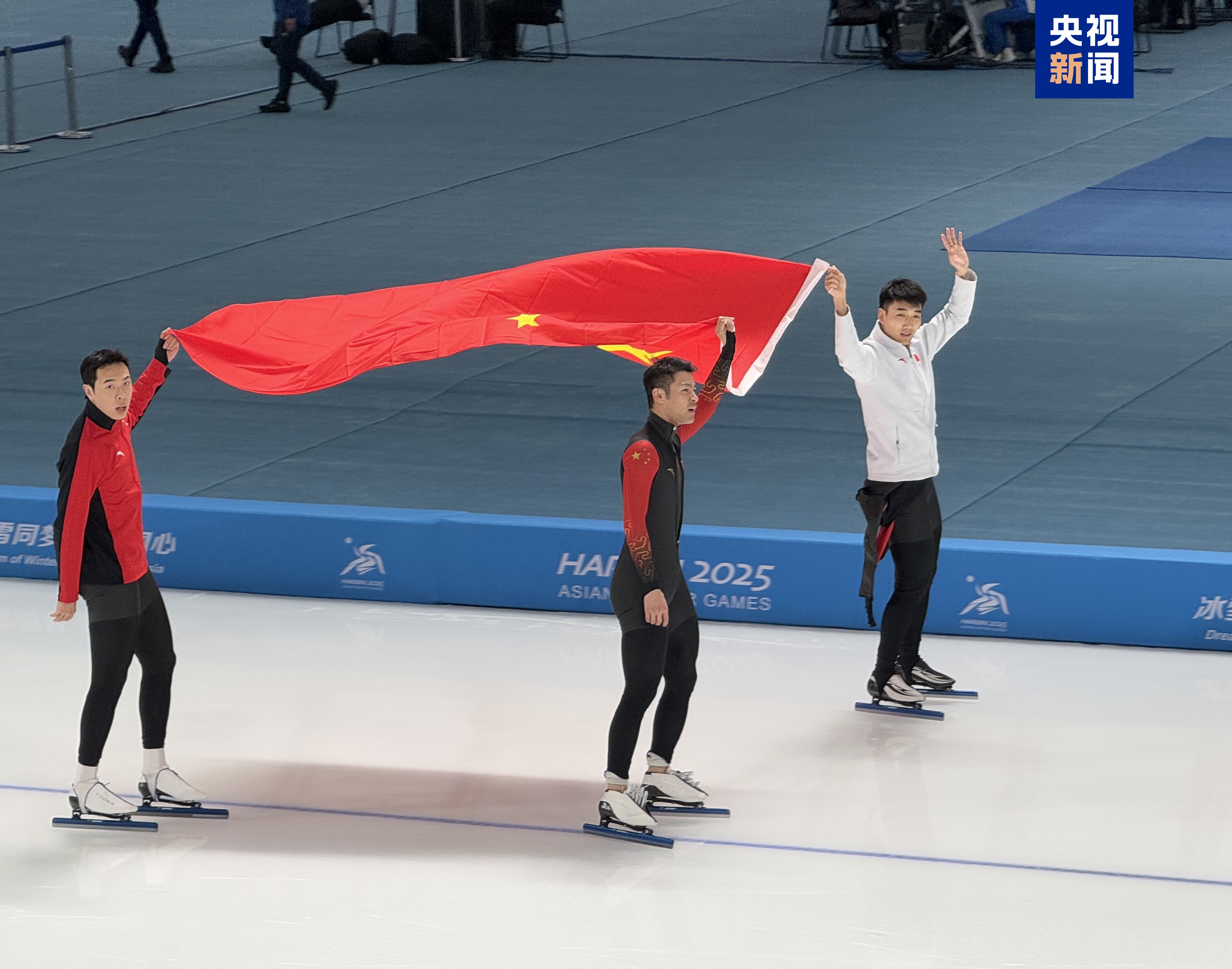 团队协作默契，赢得团体比赛冠军